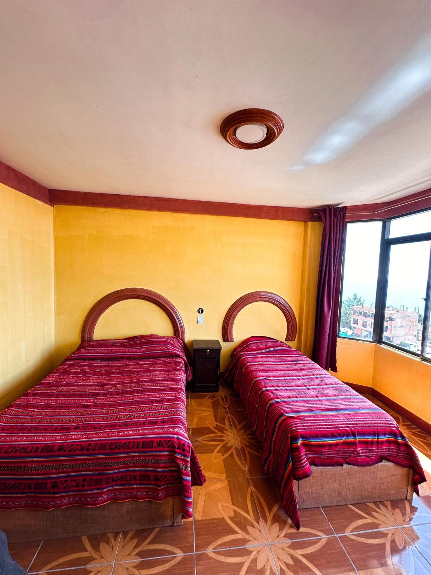 Hostal Sol Y Lago Copacabana  Exteriör bild